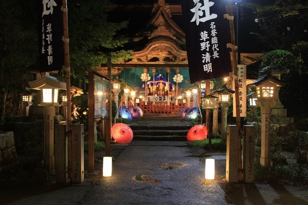 涼ヶ岡八幡神社 例大祭 ライトアップ