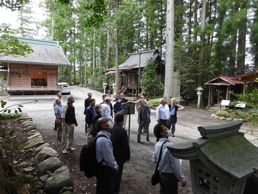 涼ヶ岡八幡神社